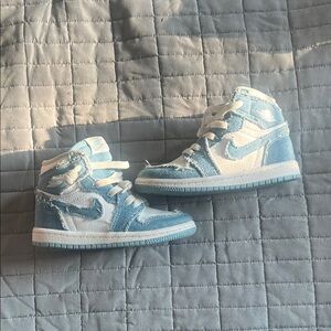 Jordan 1 Retro High OG "Denim" sneakers